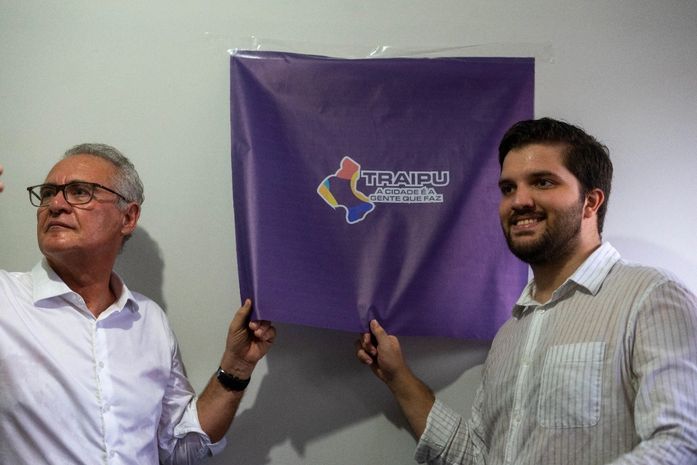 Ao lado de Renan Calheiros, prefeito Lucas Santos inaugura UBS em Traipu
