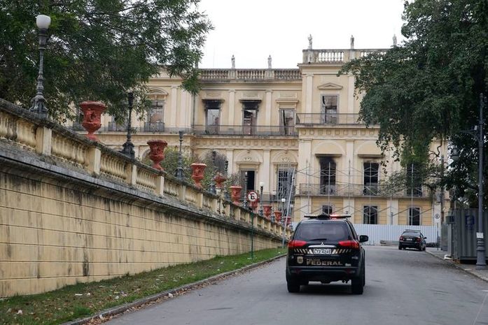Incêndio que destruiu 90% do Museu Nacional completa um mês