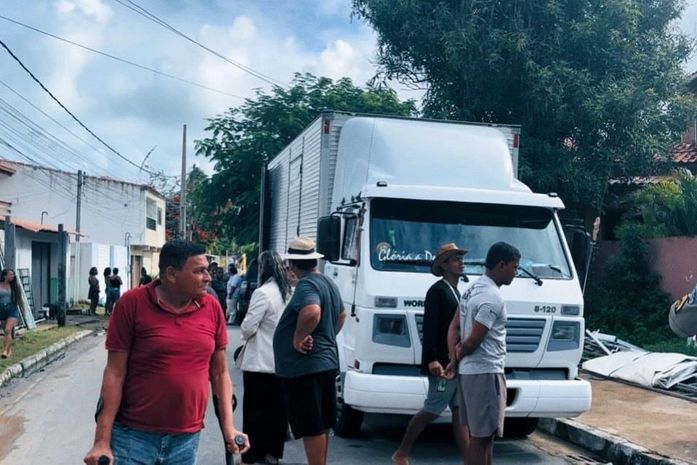 ‘É muita dor’: reintegração de posse na Garça Torta deixa 12 famílias desalojadas e provoca tensão
