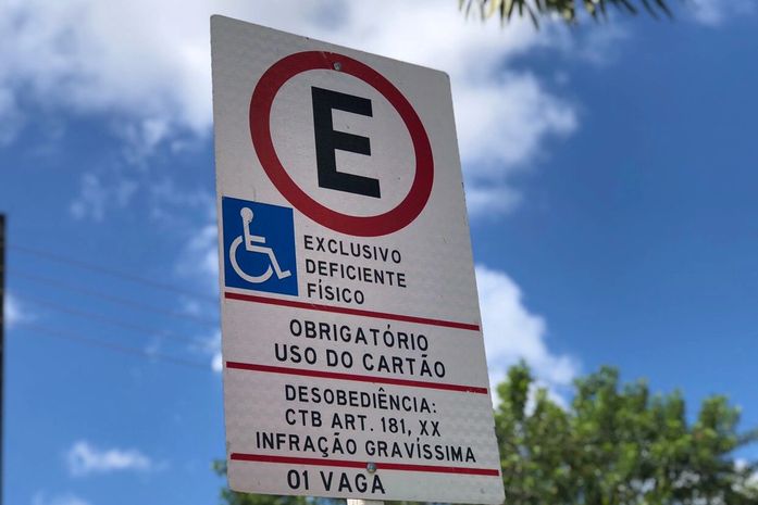 Multas por estacionamento indevido em vagas prioritárias cresce 181,4% em Maceió, aponta SMTT