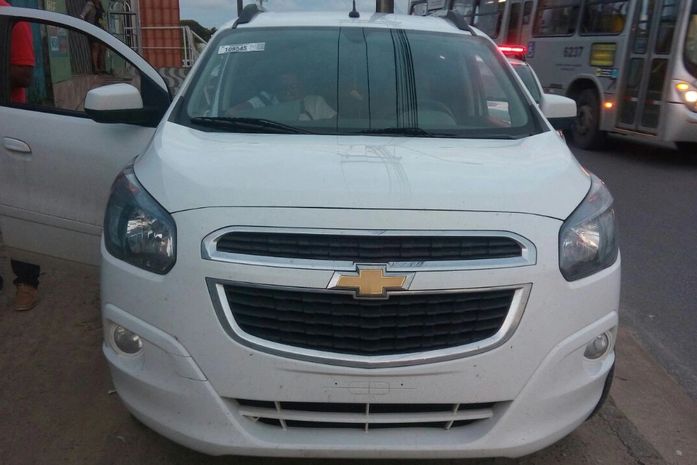 Veículo apreendido foi recolhido ao pátio da SMTT