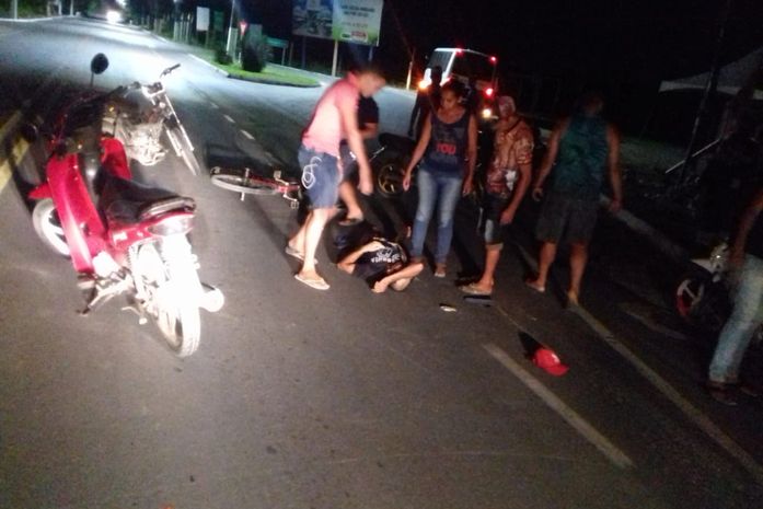 Colisão entre moto e bicicleta deixa duas pessoas feridas na AL-215