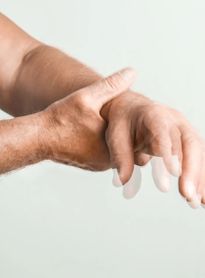 Parkinson: além do tremor, um desafio que exige atenção contínua