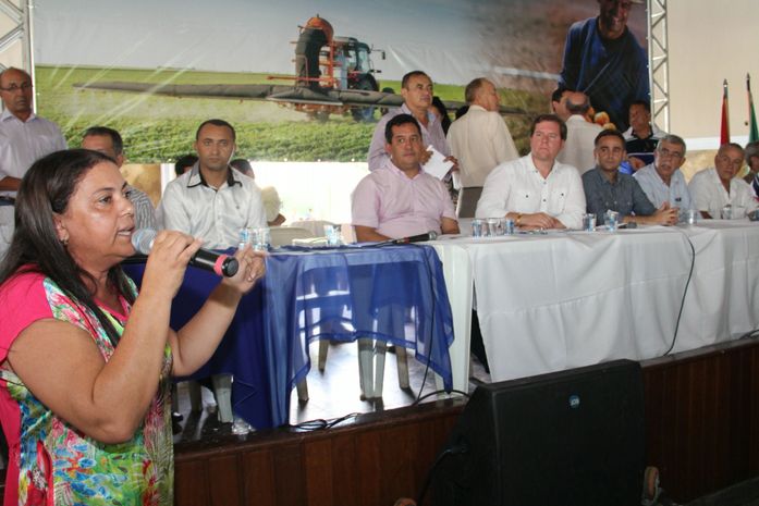 Movimento pela renegociação reúne mil agricultores em Arapiraca