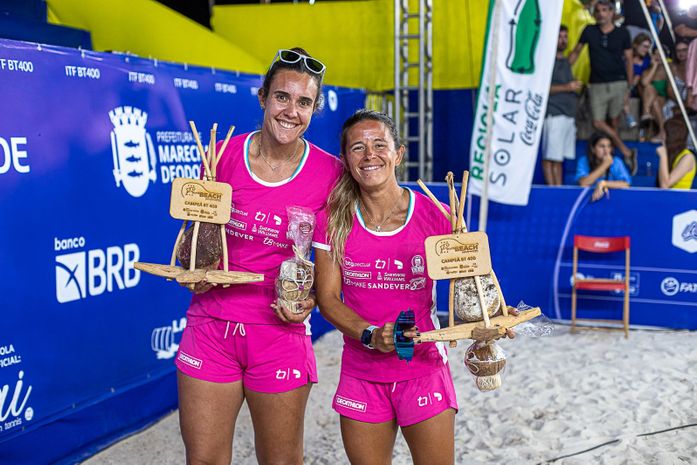 Rafaella Miiller e Patrícia Diaz brilham, derrubam melhor dupla do mundo e conquistam o título do Pure Beach, na Praia do Francês