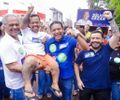 Júlio Cezar e Silvio Camelo promovem o maior adesivaço do ano em Palmeira dos Índios