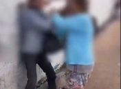 Vídeo: idoso acusado de supostamente atrair adolescente de 13 anos para um encontro é agredido em Arapiraca

