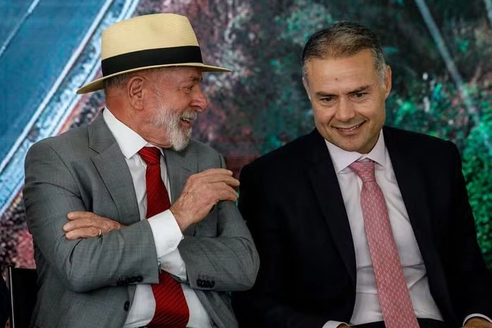 Governo dá aval e Ministério dos Transportes inicia consulta pública sobre o fim da exigência de autoescola para CNH