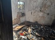 Incêndio atinge residência na parte baixa de Maceió e deixa cômodos destruídos