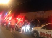 Criminosos tentam assassinar dois jovens em frente ao Batalhão da PM