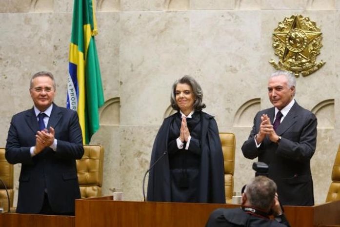 Cármen Lúcia entre Renan e Temer