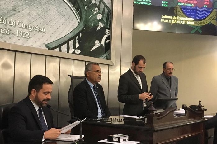 Deputado Tarcizo Freire solicita construção de duas passarelas na AL – 110