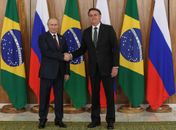 Bolsonaro recebe Putin no Palácio do Planalto