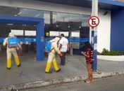 Prefeitura de Arapiraca realiza trabalho de desinfecção de agencias bancárias do município