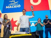 E os professores de Maceió o que dizem sobre a candidatura de JHC para governador de AL? 