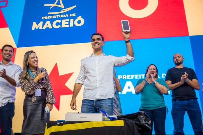 E os professores de Maceió o que dizem sobre a candidatura de JHC para governador de AL?