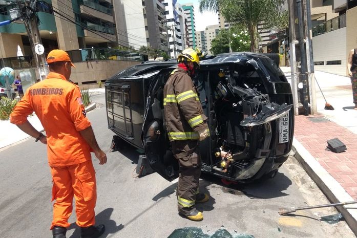 Uma vítima sofreu ferimentos leves, mas não quis receber atendimento médico