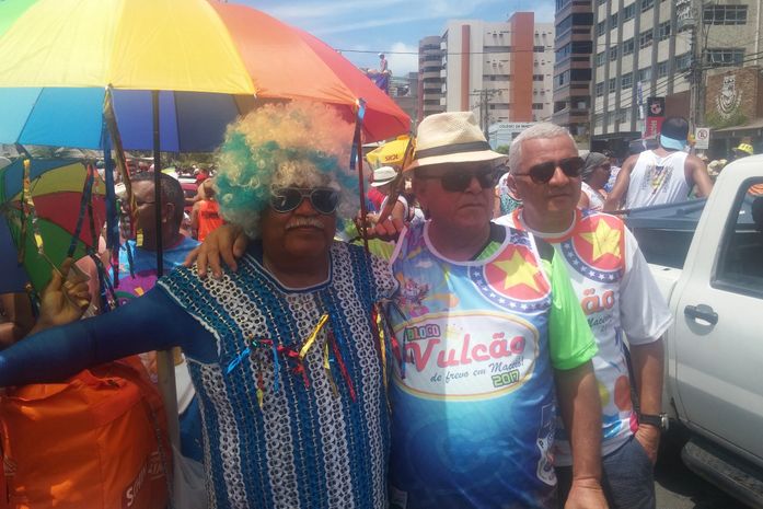 Bloco Vulcão movimenta o último dia das prévias carnavalescas em Maceió