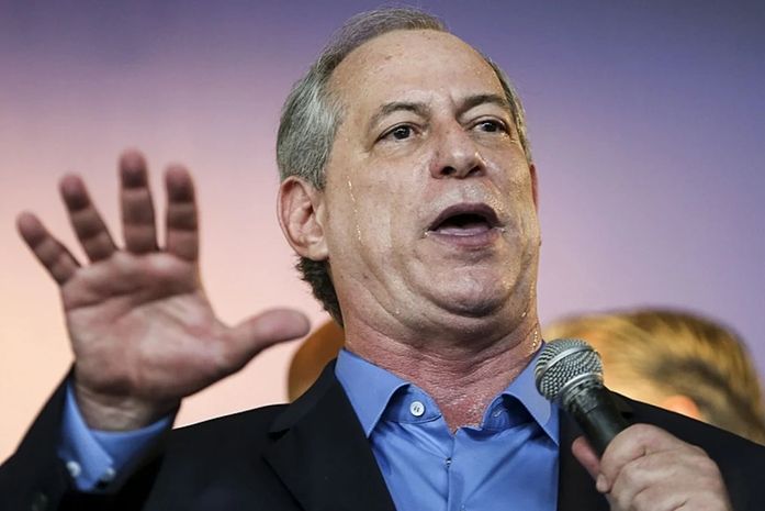 A caminho de Maceió, Ciro Gomes abraça a extrema direita em alianças pelo Brasil