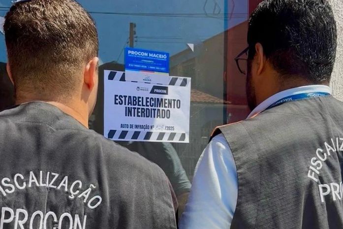 Fiação exposta e ausência de profissional habilitado: academia na Jatiúca é interditada por irregularidades