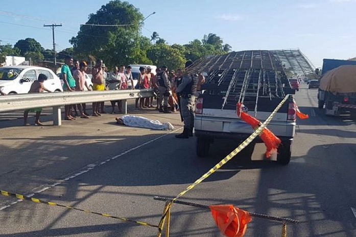 Pedestre morre atropelado ao tentar atravessar AL-101, em Marechal Deodoro