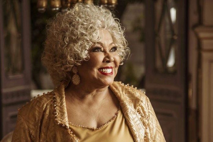 Alcione celebra 50 anos de carreira com show em Maceió