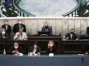 Deputados realizam sessão nesta segunda-feira para analisar projetos para servidores públicos