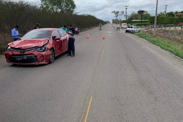 Colisão aconteceu em Olho D'Água das Flores