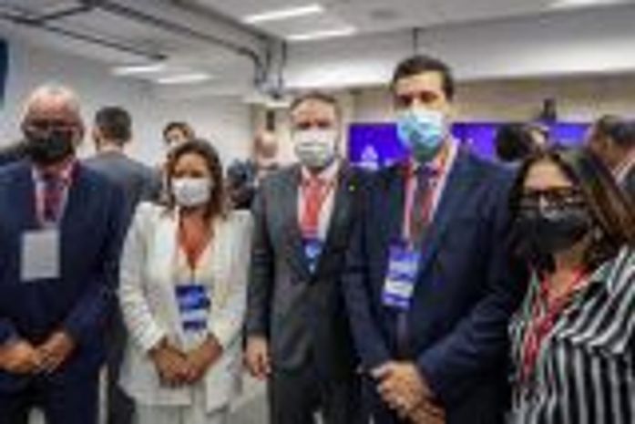 Presidente da AMA participa de lançamento em SP de programas inovadores da educação de Alagoas