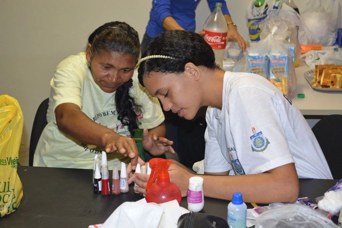 Projeto leva ações de beleza e promove a cidadania