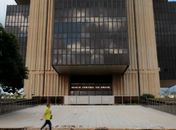Mercado melhora expectativa sobre economia com PIB a 2,14%
