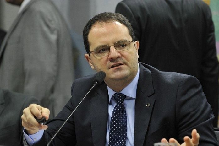 Nelson Barbosa assume Ministério da Fazenda