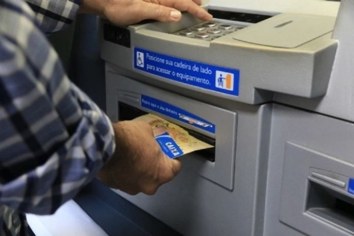 Ministério do Trabalho libera abono salarial de 2016 para nascidos em dezembro