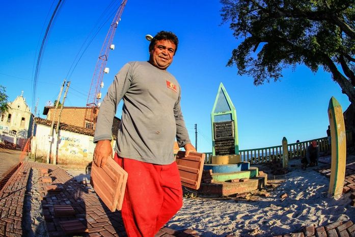 Reforma da Quadra de esportes e Praça Central do Alto de Ipioca
