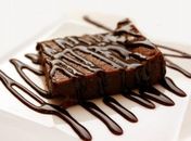 Café da manhã saudável: Aprenda a fazer um bolo de chocolate leve e rápido