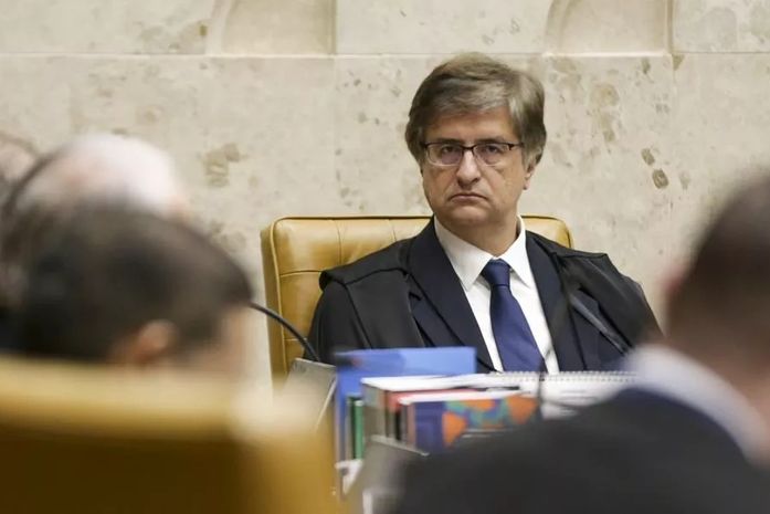 Prisão de Bolsonaro, Senado e procurador