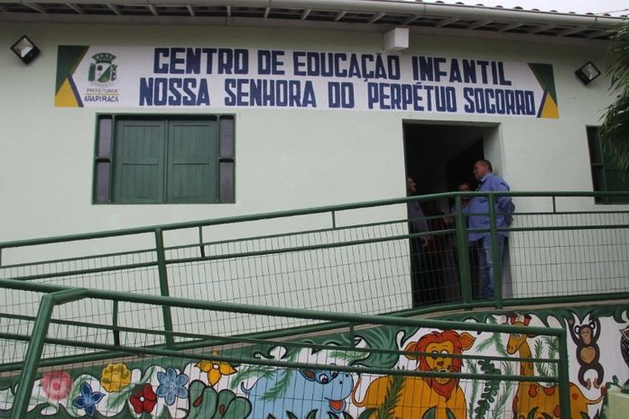 Teófilo entrega a creche da Vila Bananeiras totalmente reformada