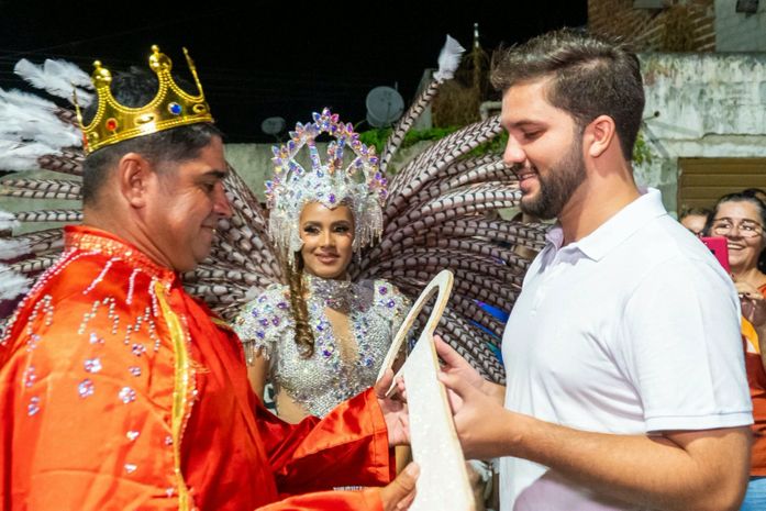 Traipu Folia: Prefeito Lucas Santos entrega a chave da cidade ao Rei Momo e abre oficialmente o Carnaval de Traipu