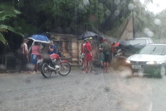 Acidente com van deixa mais de 10 passageiros feridos em Maragogi