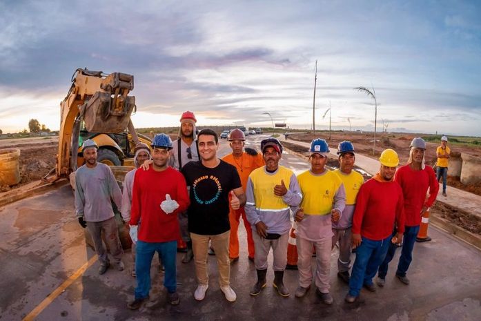 Prefeito JHC abre Avenida Marília Mendonça para beneficiar mais de 200 mil pessoas