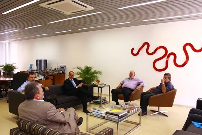 Lyra promove reunião da Coopervale com superintendente da Caixa