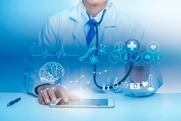 Médicos que nunca existiram: inteligência artificial cria falsos especialistas para enganar idosos em AL