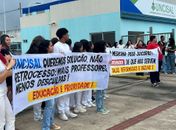 Protesto de alunos pede novo concurso para professores no curso de medicina da UNCISAL