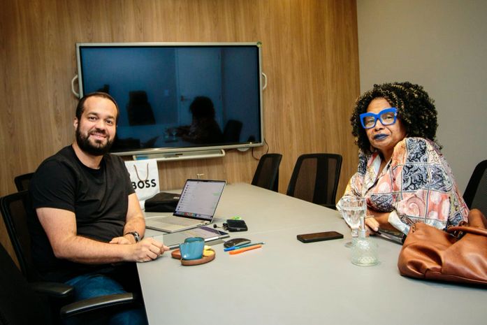 Os mais de 300 MIL acessos do blog , em 72 horas, e a boa conversa desta ativista, com Wendell Palhares, secretário de estado da Comunicação