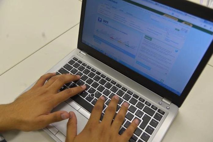 Receita paga hoje 6º lote de restituição do Imposto de Renda