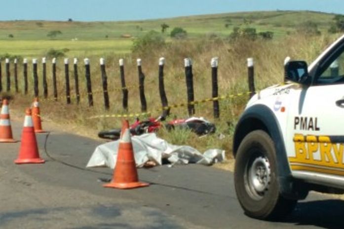 Motociclista morreu no local