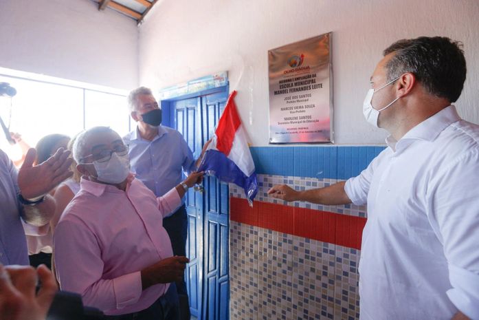 Governador anuncia construção de creche, Cisp e conjunto habitacional em Olho d'Água do Casado