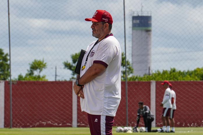 Eduardo Barroca estreia no comando do CRB