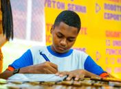 Alunos e educadores da Semed lançam livros em mais um dia de Bienal