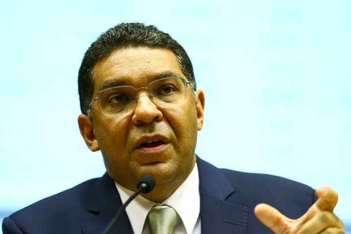 "Déficit público deve caminhar para R$ 500 bilhões", diz secretário